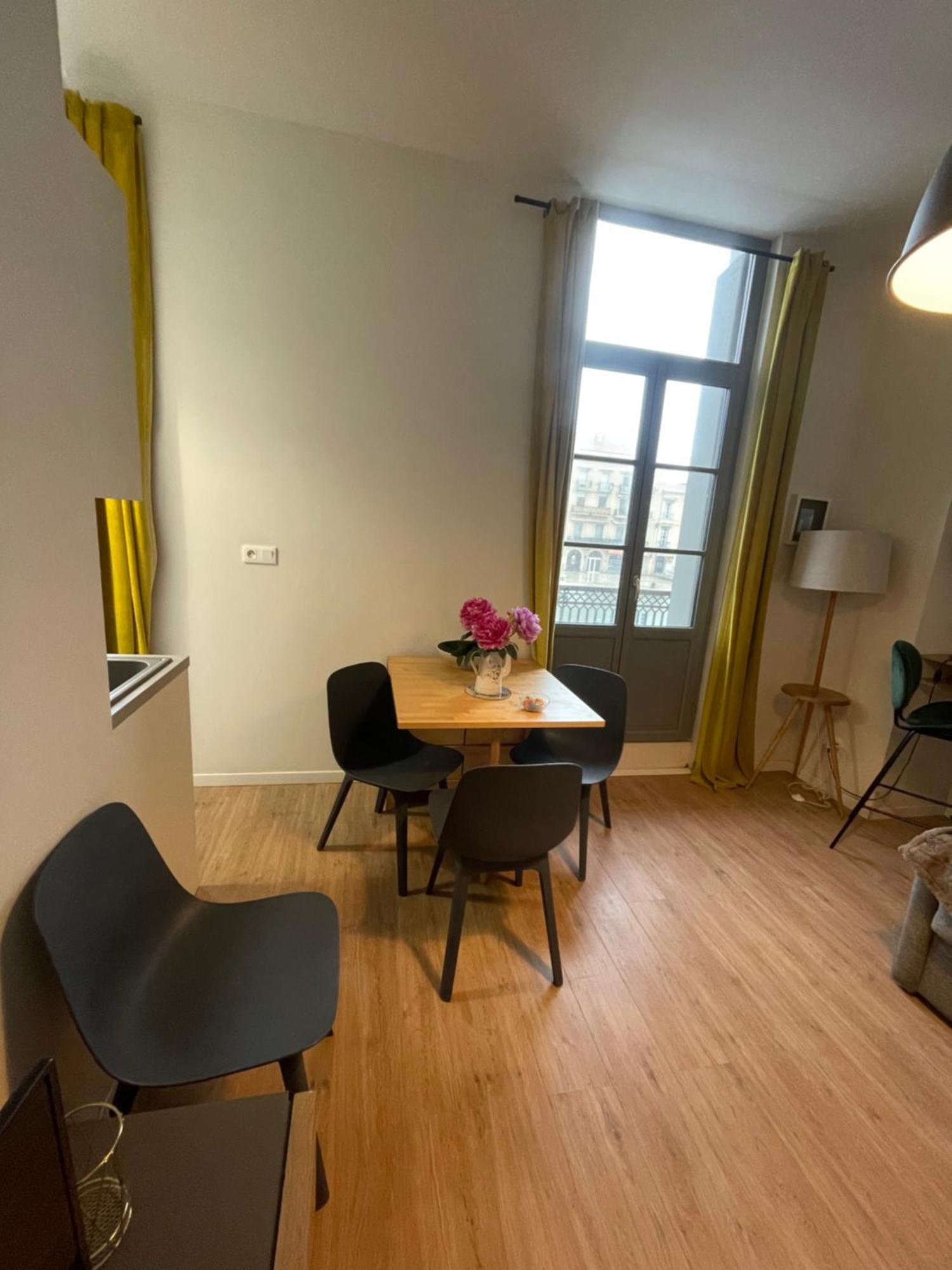 Emplacement Rare Elegant Appartement Avec Balcon Sur Le Canal Royal Sète Buitenkant foto